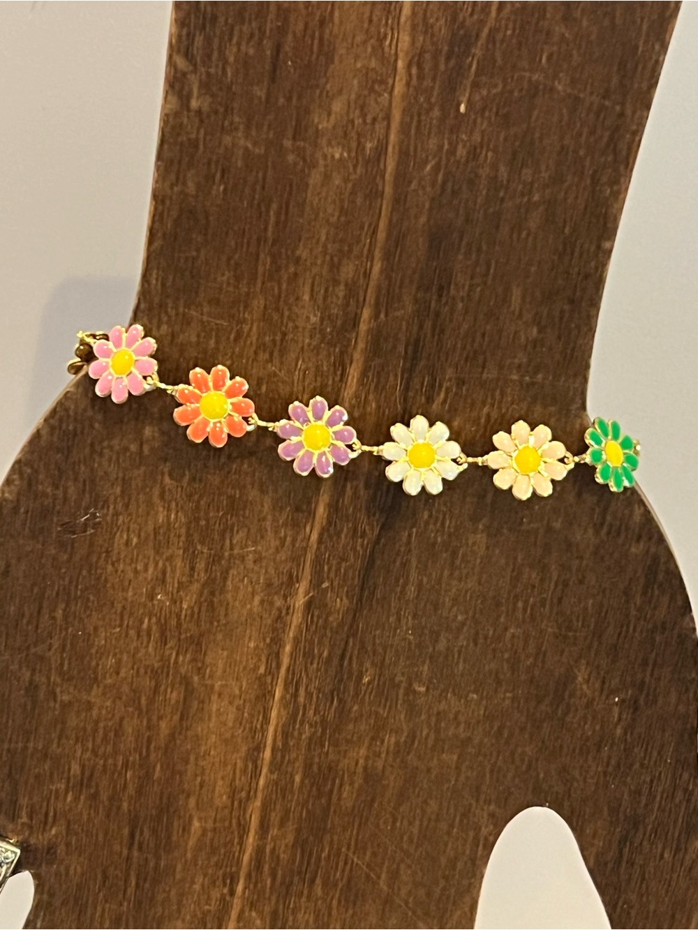 Dainty Daisy Bracelet